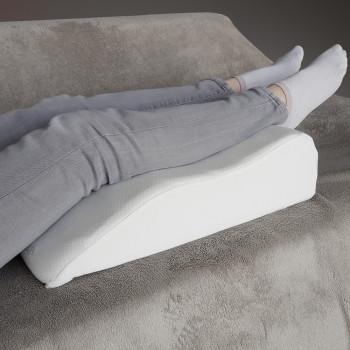 Leg elevation magnetic pillow white