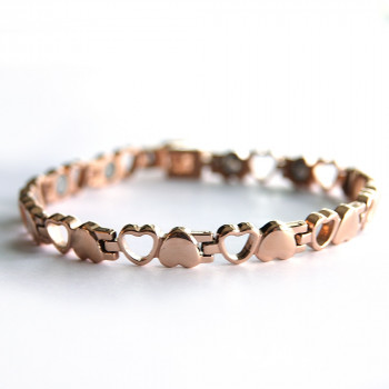 Magnetic heart bracelet