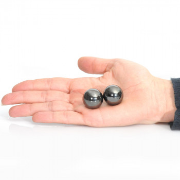 Hematite therapeutic health balls