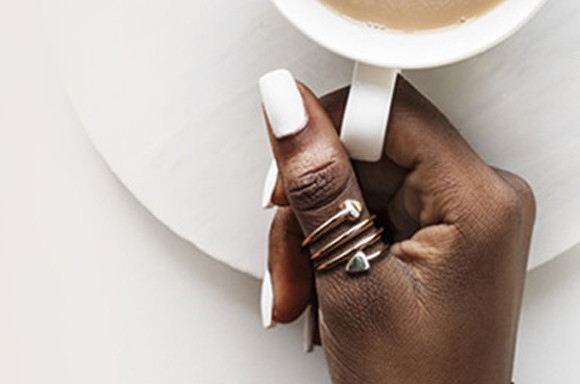Magnetic Rings: Jewelry to Help Relieve Pain - Auris